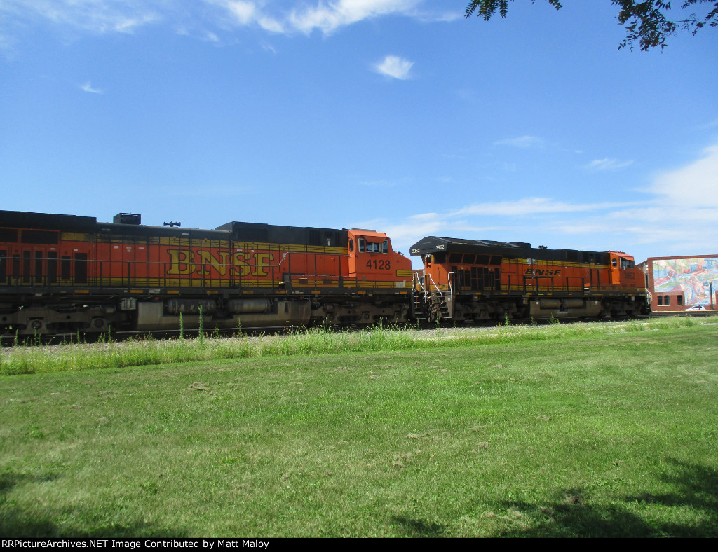 BNSF 3962